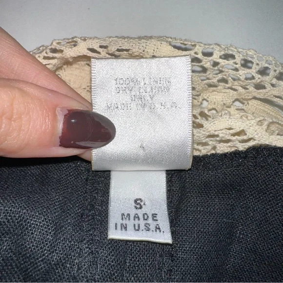 Linen Black and Cream Lace Dress - Picture 5 of 6